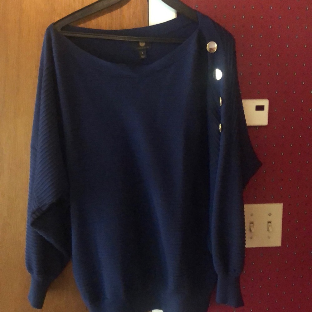 JM Collection (XL) lightweight long sleeve top